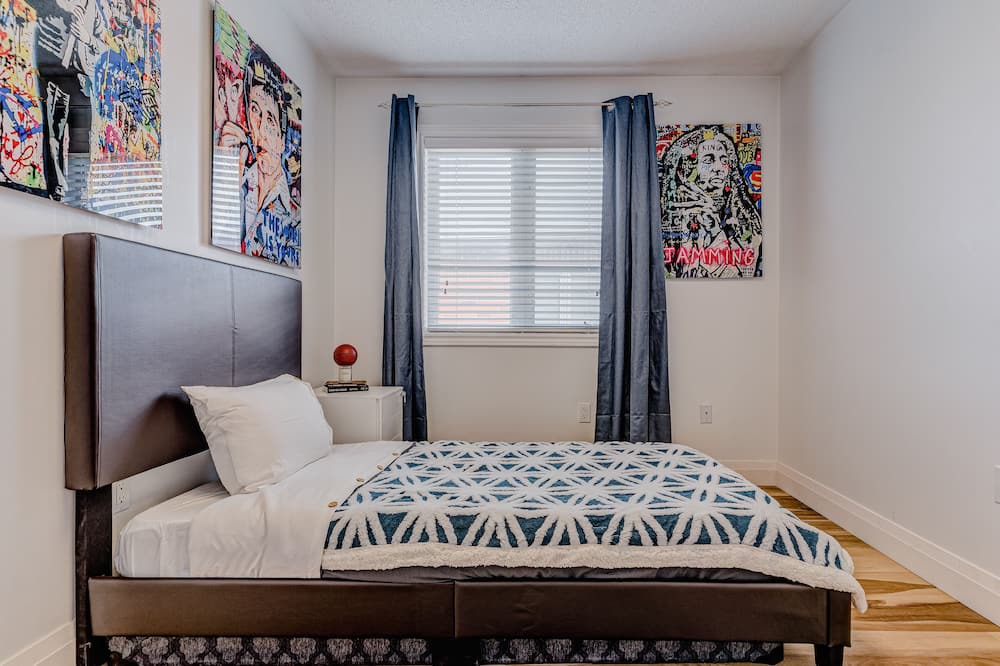 Photo of Bedroom in Schomberg