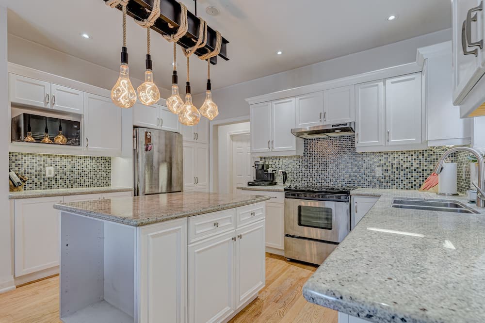 Photo of Kitchen in Schomberg
