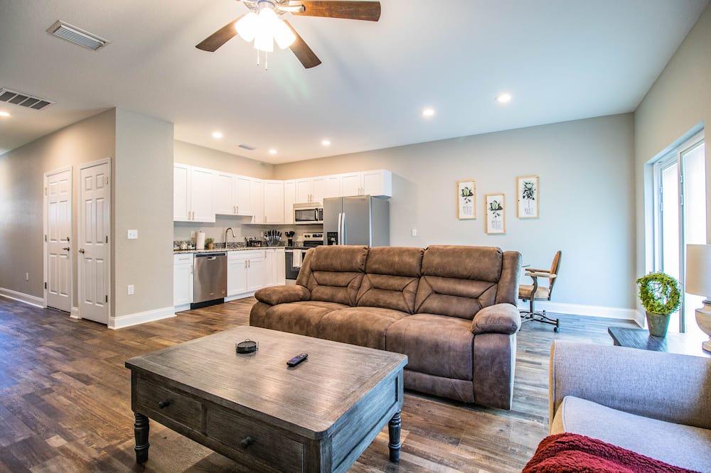 Photo of Livingroom in Bartow