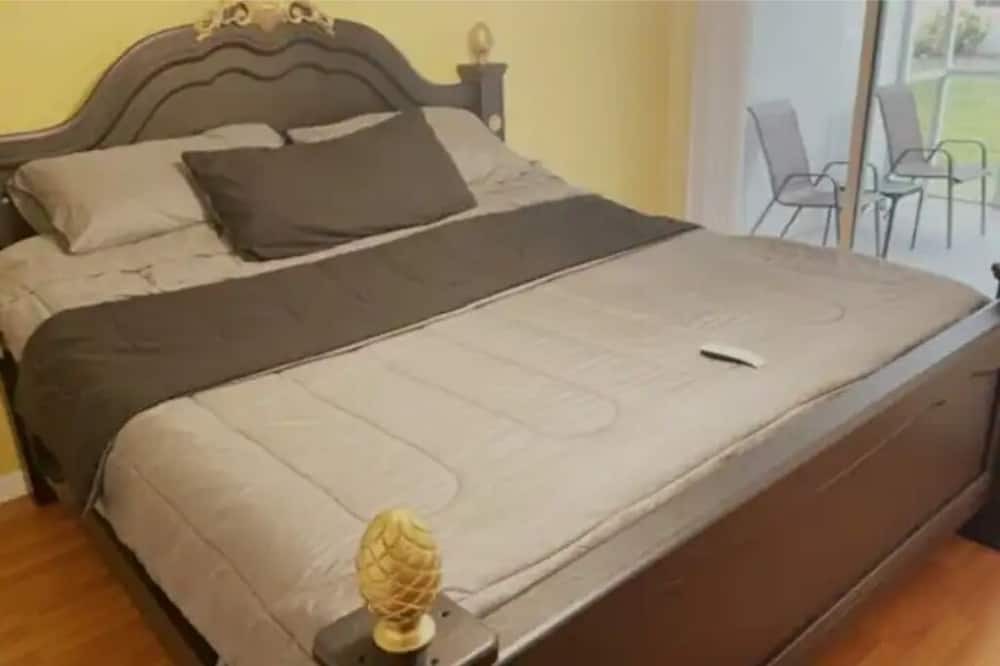 Photo of Bedroom in Lutz