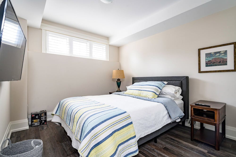 Photo of Bedroom in Wasaga Beach