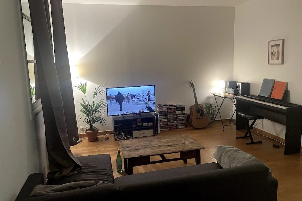 Photo of Livingroom in Combat