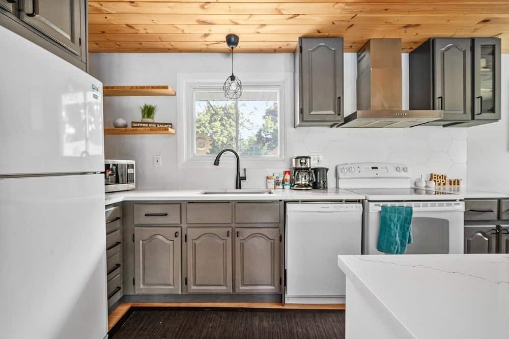 Photo of Kitchen in Byron