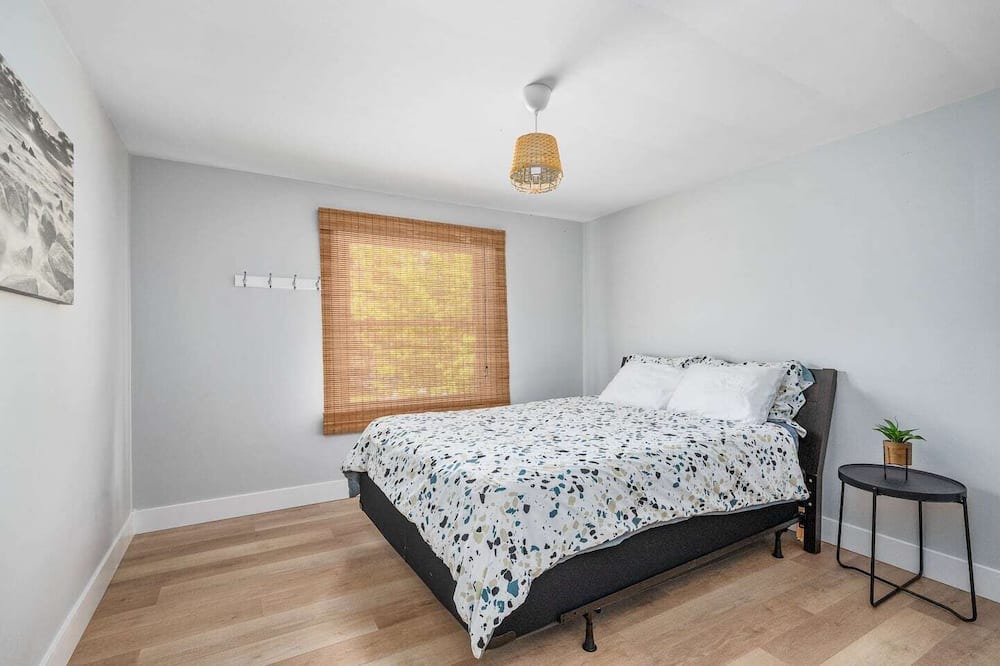 Photo of Bedroom in Byron