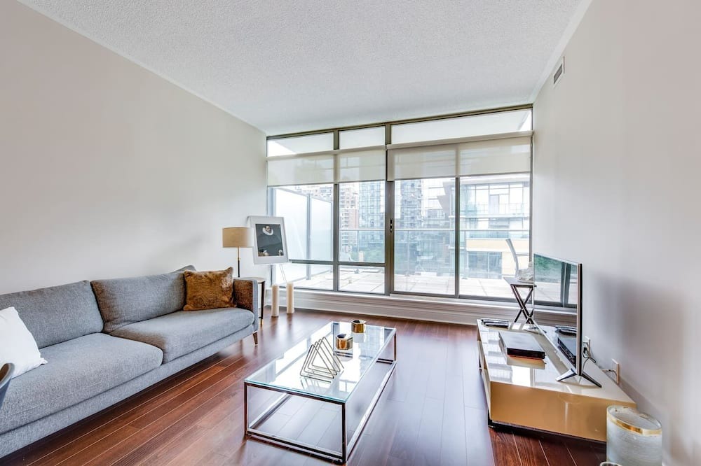 Photo of Livingroom in Yorkville