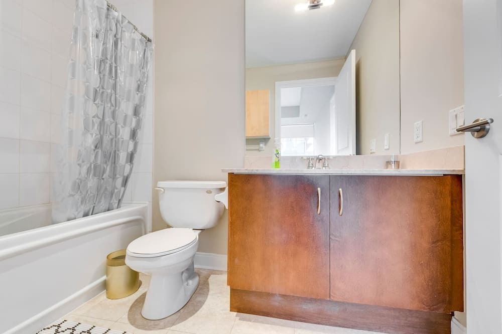 Photo of Bathroom in Yorkville