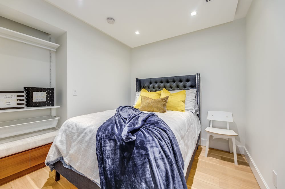 Photo of Bedroom in Yorkville