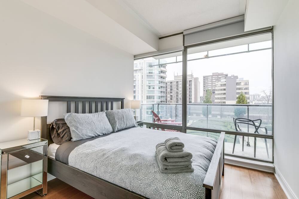 Photo of Bedroom in Yorkville
