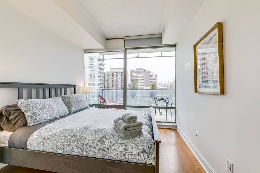Photo of Bedroom in Yorkville