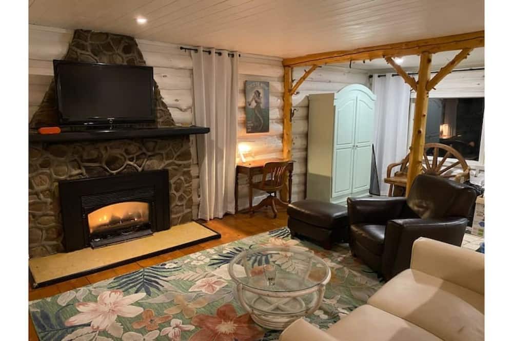 Photo of Livingroom in Whitchurch-Stouffville