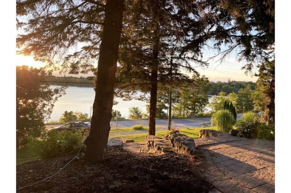Photo of Outdoor in Whitchurch-Stouffville