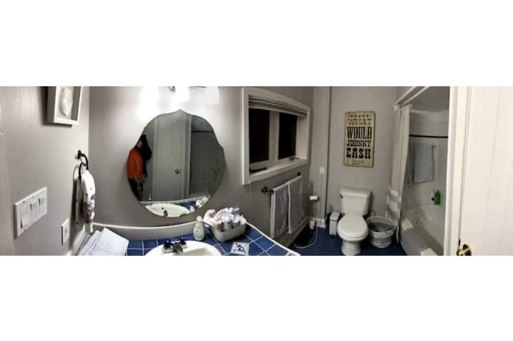 Photo of Bathroom in Whitchurch-Stouffville