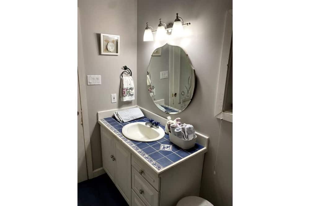 Photo of Bathroom in Whitchurch-Stouffville