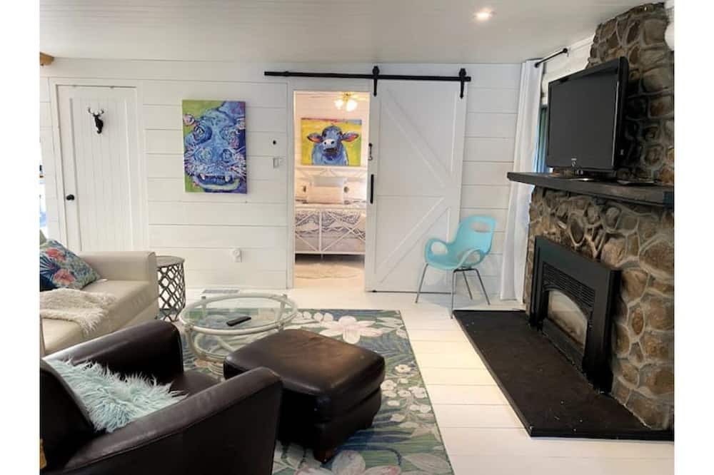 Photo of Livingroom in Whitchurch-Stouffville