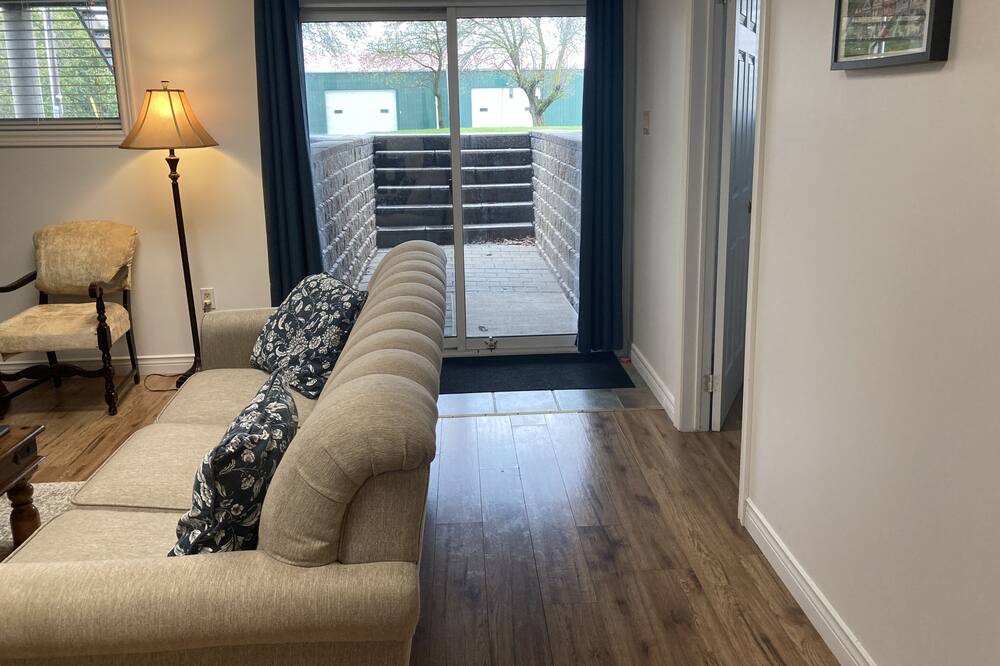 Photo of Livingroom in Halton Hills