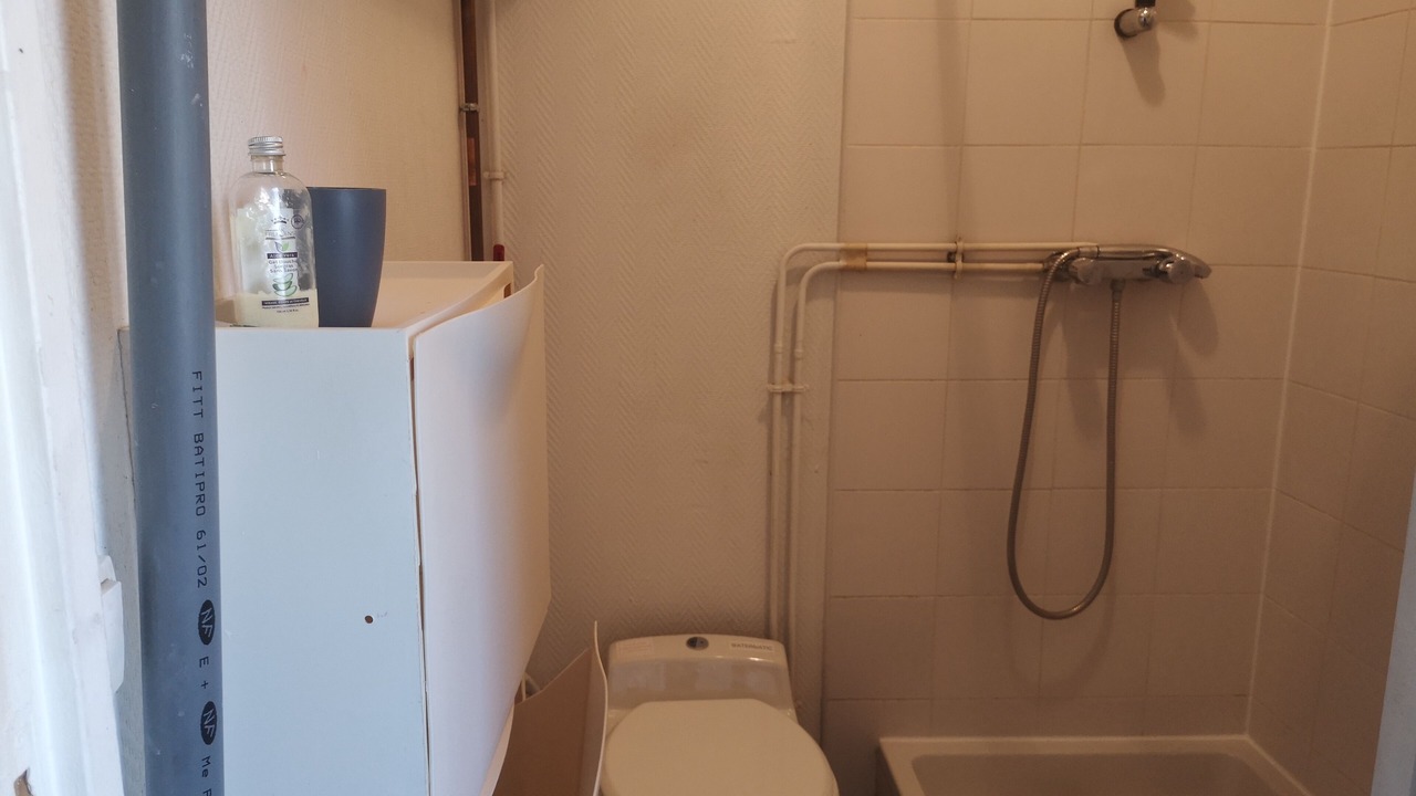 Photo of Bathroom in Quartier de la Goutte-d'Or