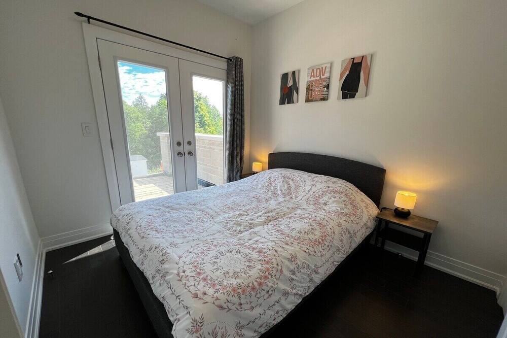 Photo of Bedroom in Newmarket