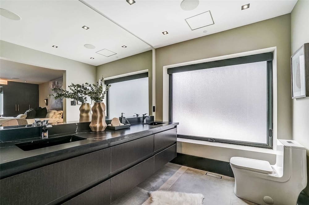 Photo of Bathroom in Etobicoke