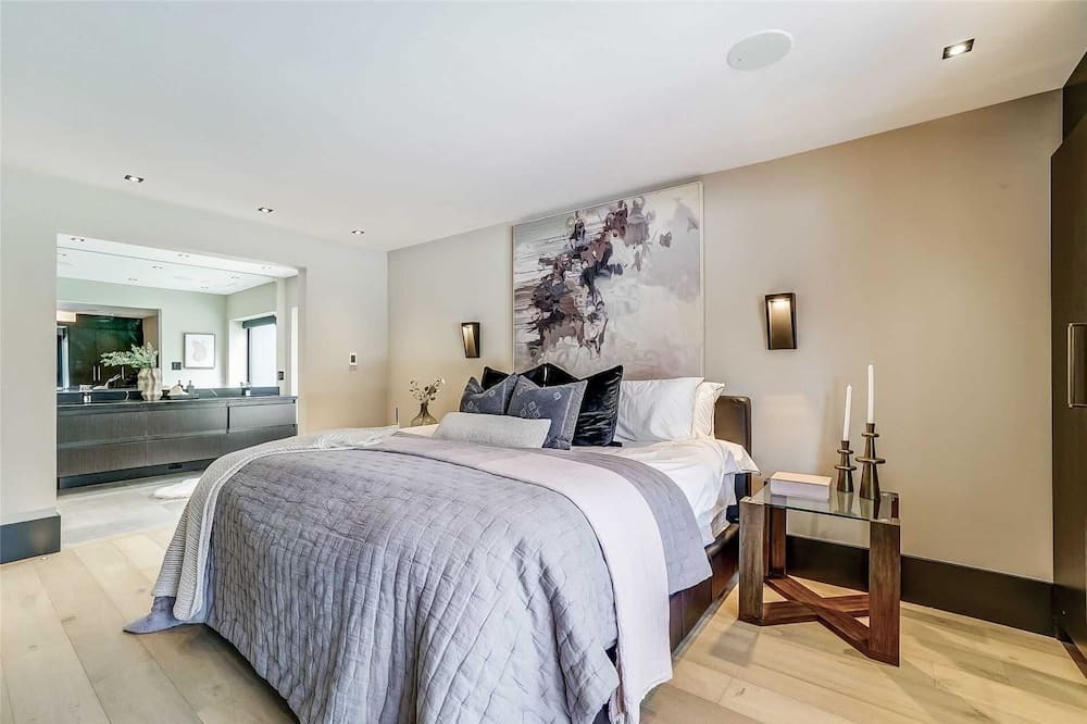 Photo of Bedroom in Etobicoke