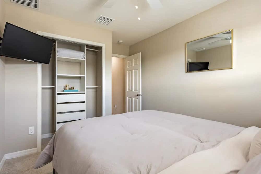 Photo of Bedroom in Riverview