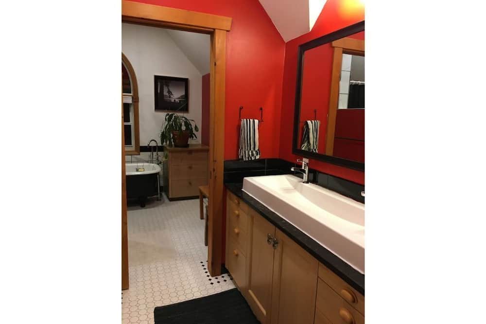 Photo of Bathroom in West Grey