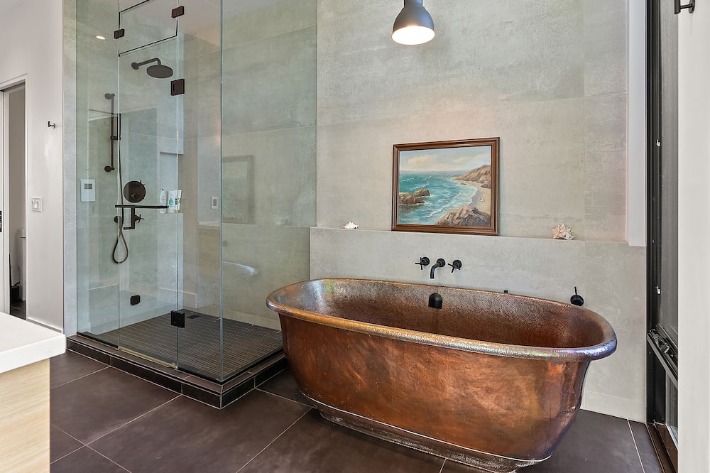 Photo of Bathroom in New Toronto