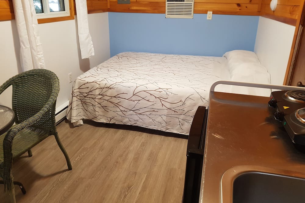 Photo of Bedroom in Kincardine