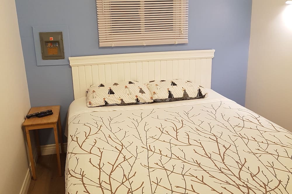Photo of Bedroom in Kincardine