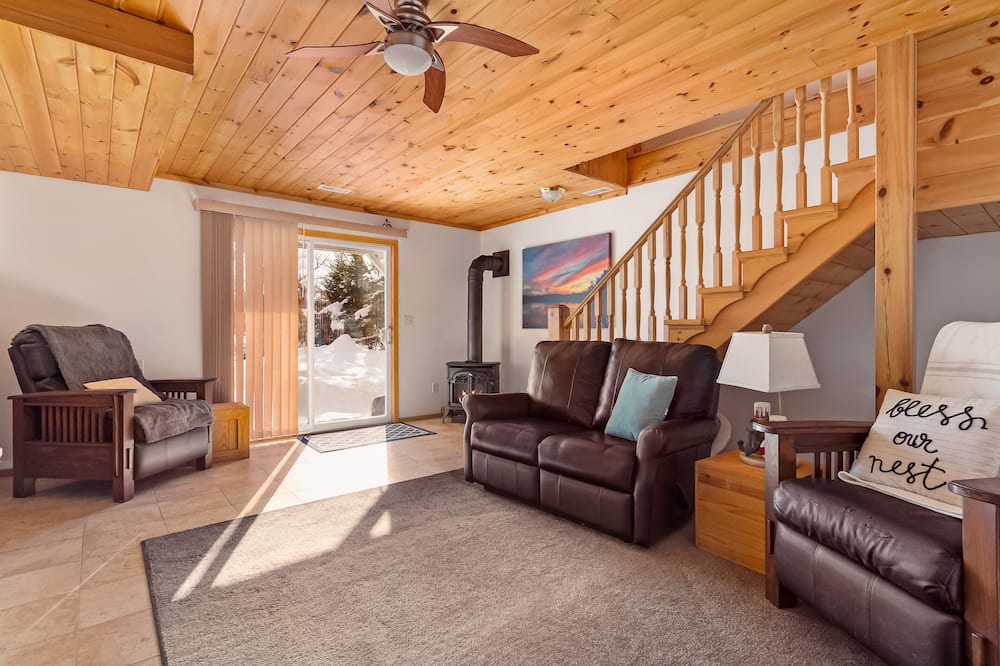 Photo of Livingroom in Perry