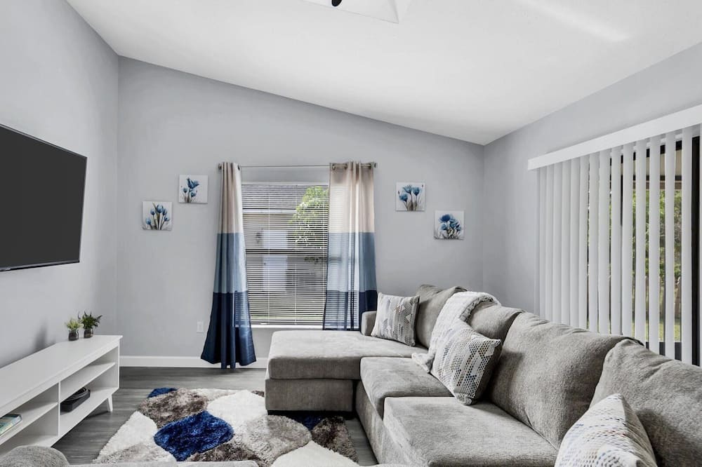 Photo of Bedroom in Fruitville