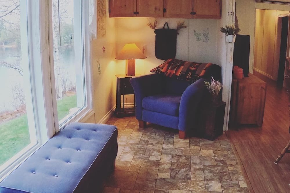 Photo of Livingroom in West Nipissing