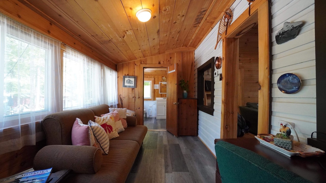 Photo of Livingroom in Gravenhurst