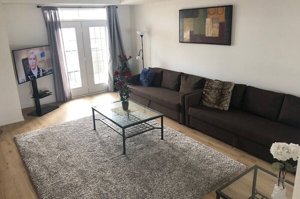 Photo of Livingroom in Newmarket