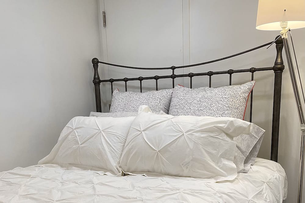 Photo of Bedroom in Dovercourt Park
