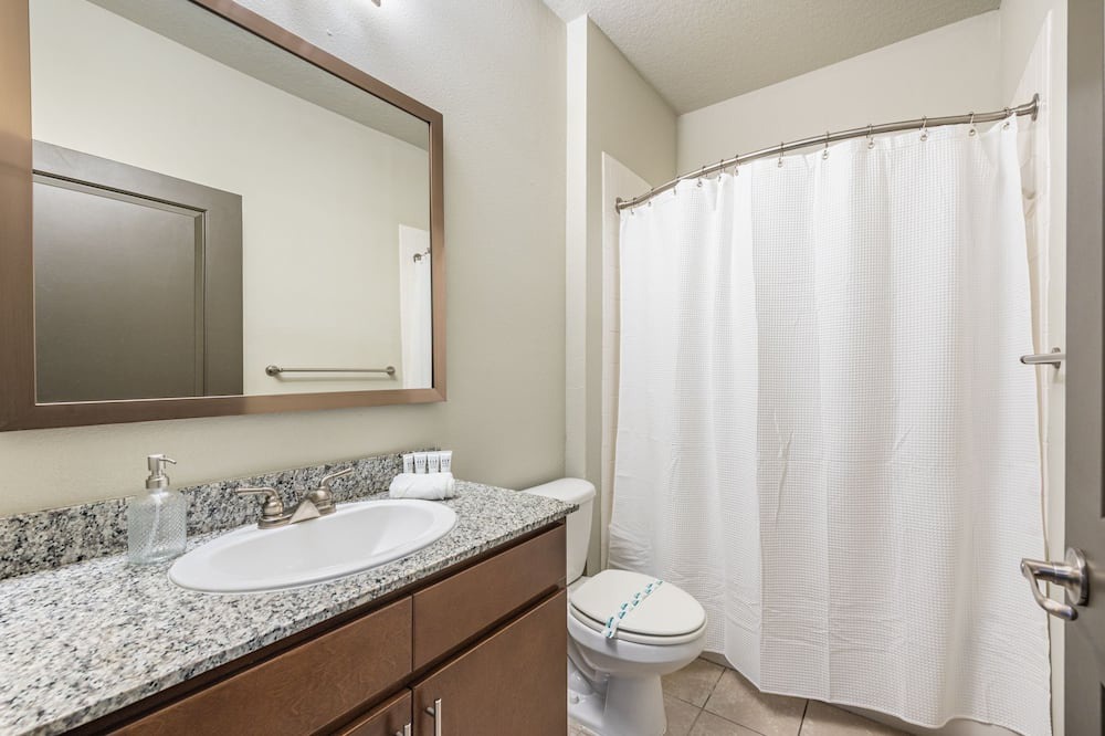 Photo of Bathroom in Fish Hawk