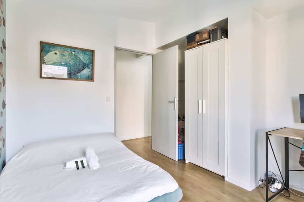 Photo of Bedroom in Saint-Fargeau