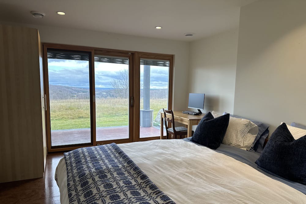 Photo of Bedroom in Creemore