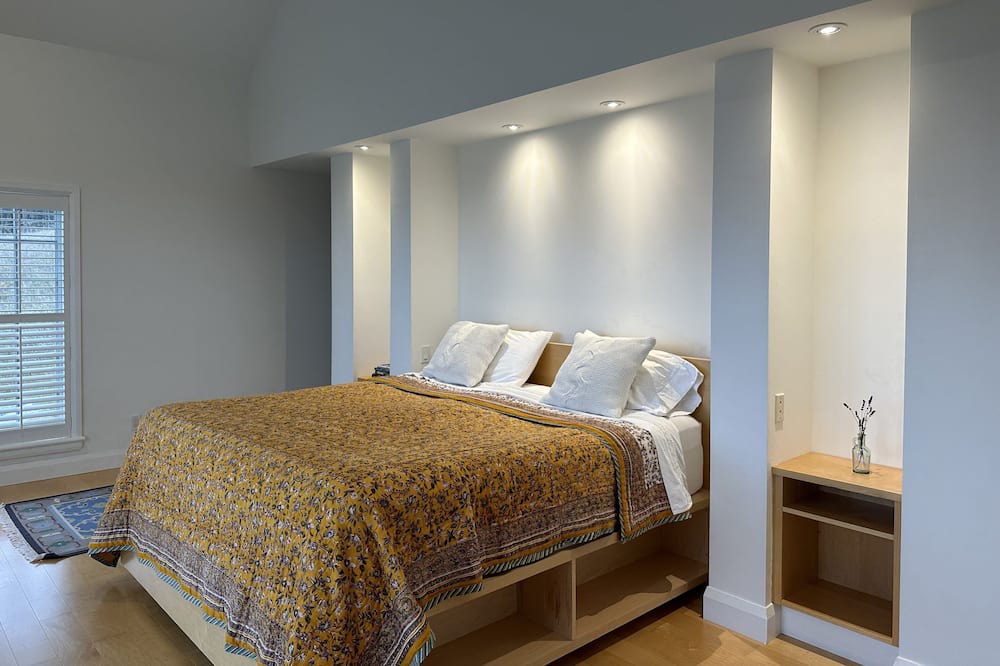 Photo of Bedroom in Creemore