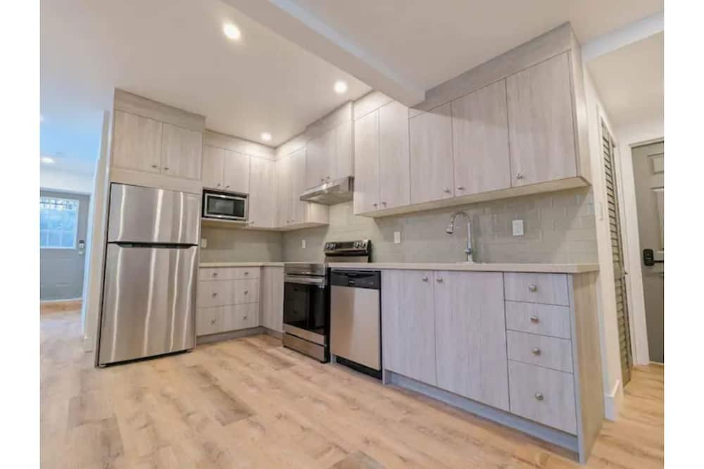 Photo of Kitchen in Lakeview