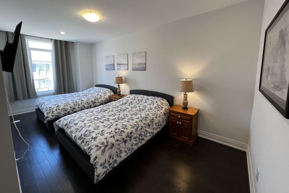 Photo of Bedroom in Aurora