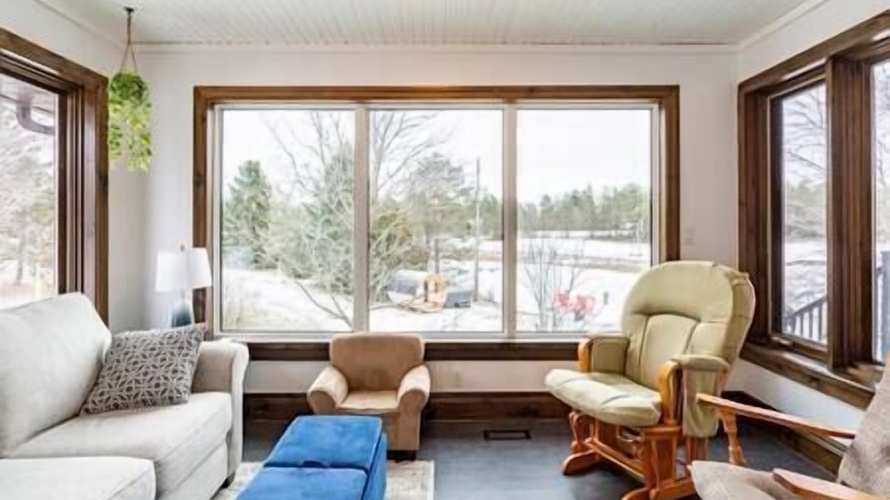 Photo of Livingroom in Flesherton