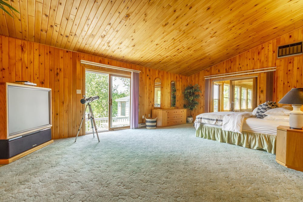 Photo of Bedroom in Unorganized Centre Parry Sound