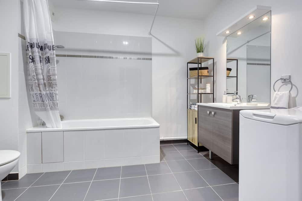 Photo of Bathroom in Pomponne