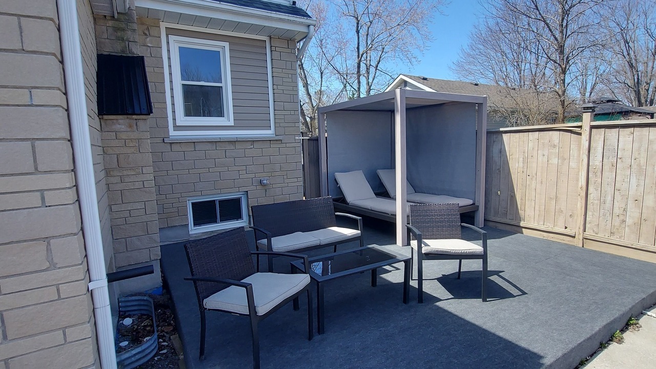 Photo of Patio Balcony in Amherstview