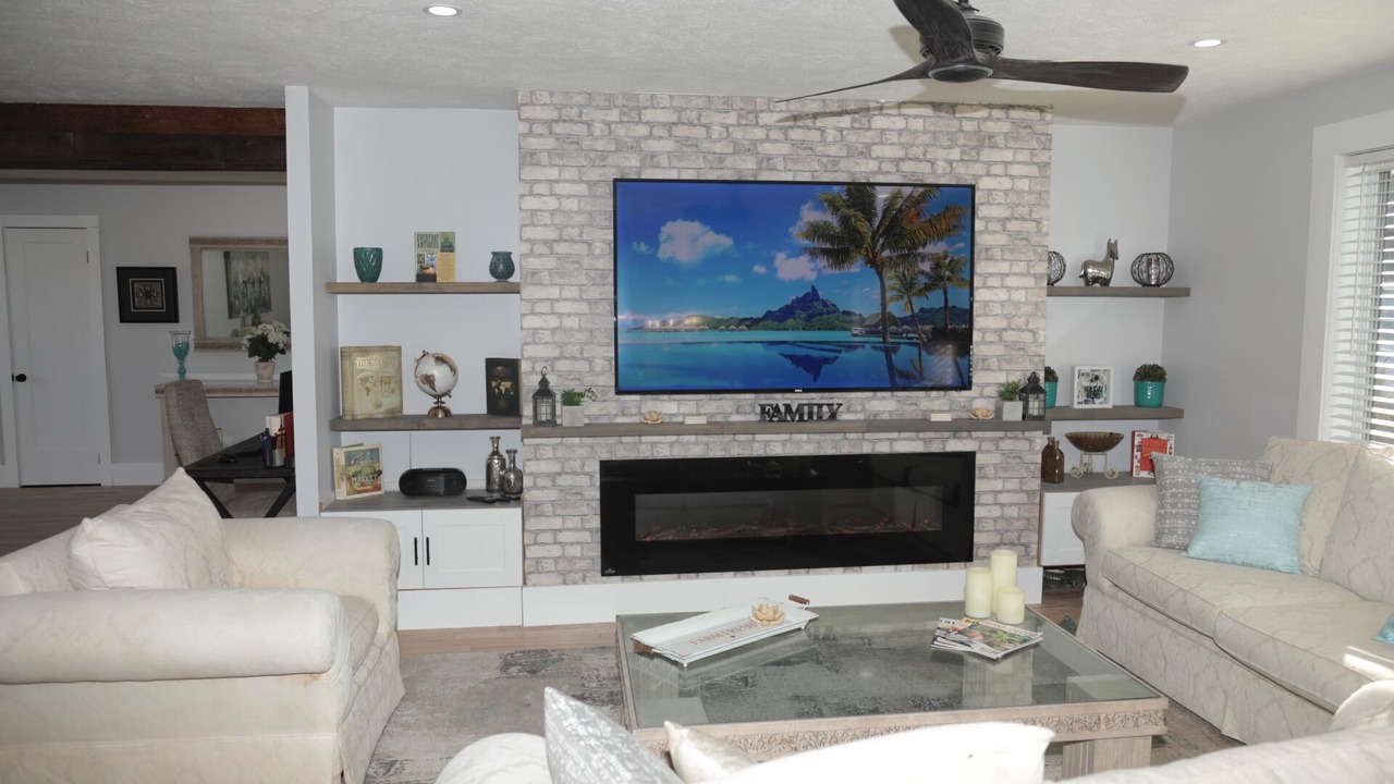 Photo of Livingroom in Chatsworth