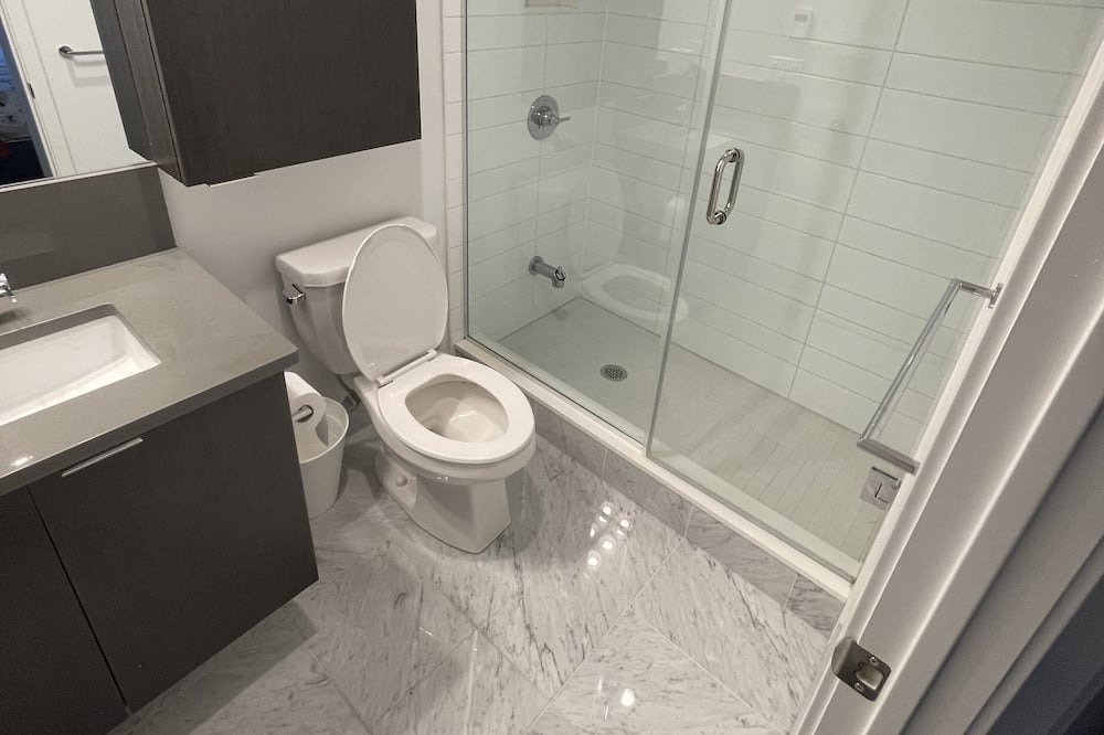 Photo of Bathroom in Bathurst Quay