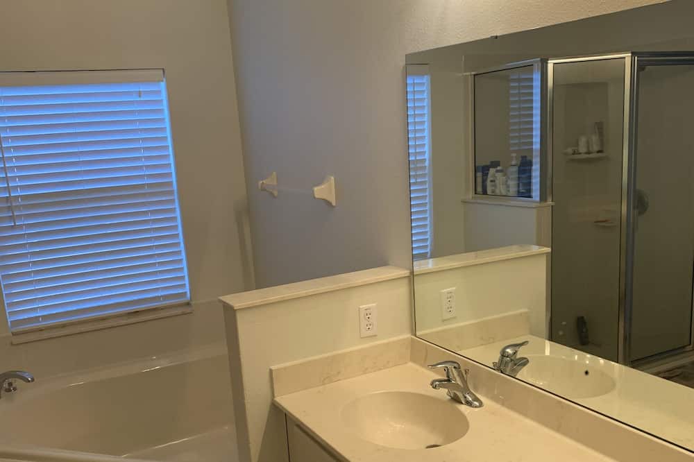 Photo of Bathroom in Orlando