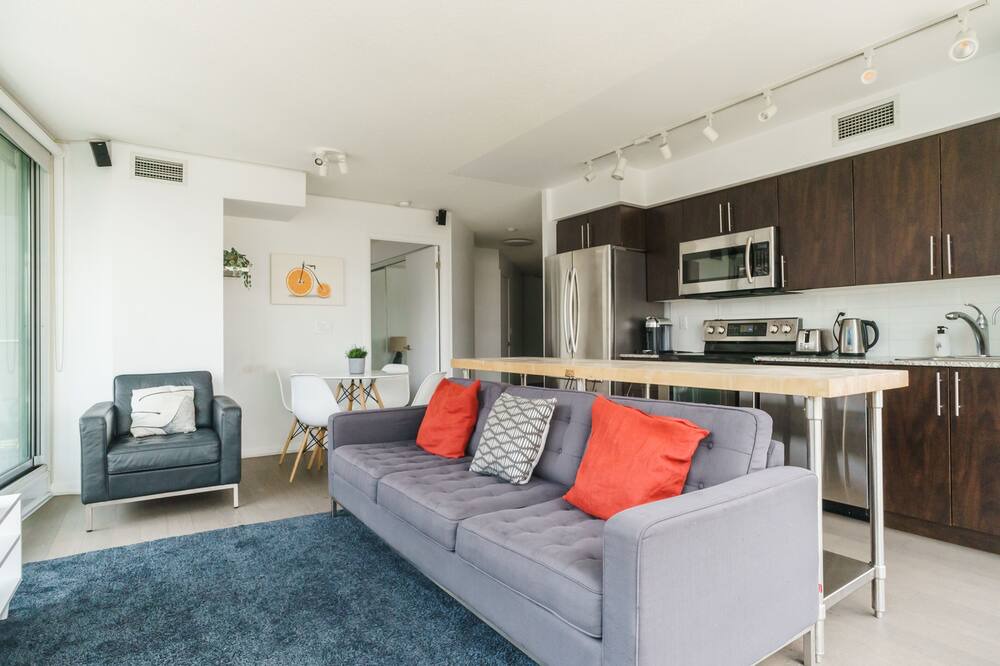 Photo of Livingroom in King West Village