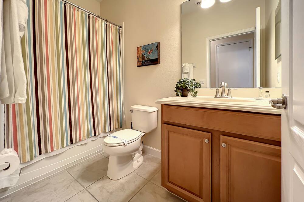 Photo of Bathroom in West Haven