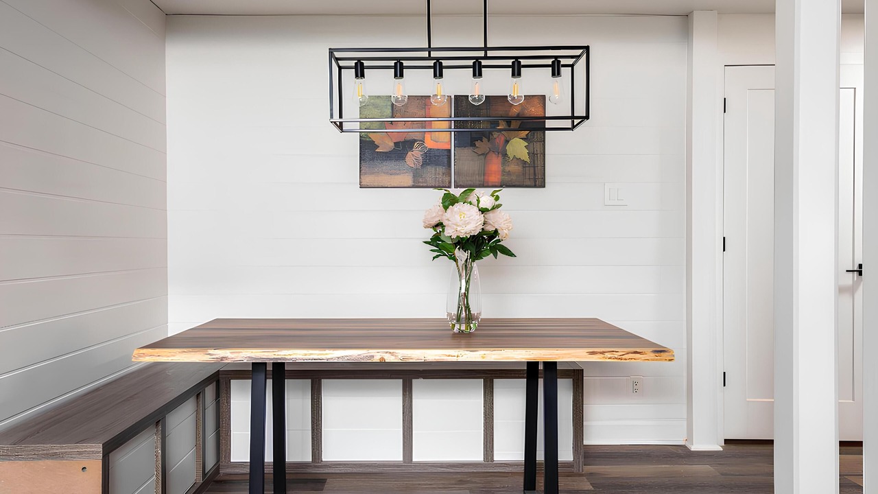 Photo of Livingroom in Ottawa Division